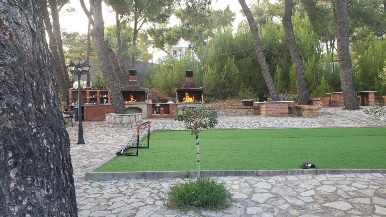 Hotel Brifs Shëngjin Екстериор снимка