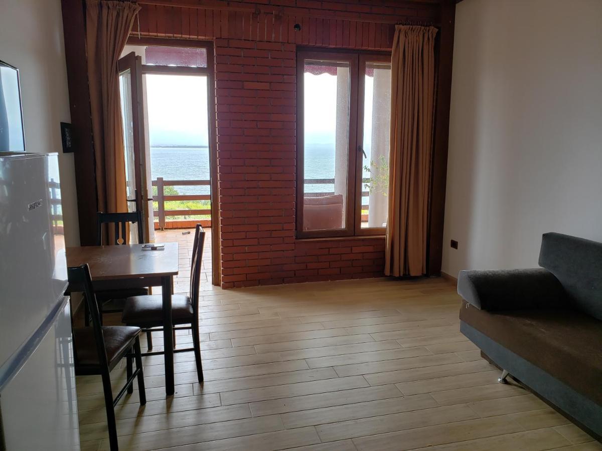 Hotel Brifs Shëngjin Екстериор снимка