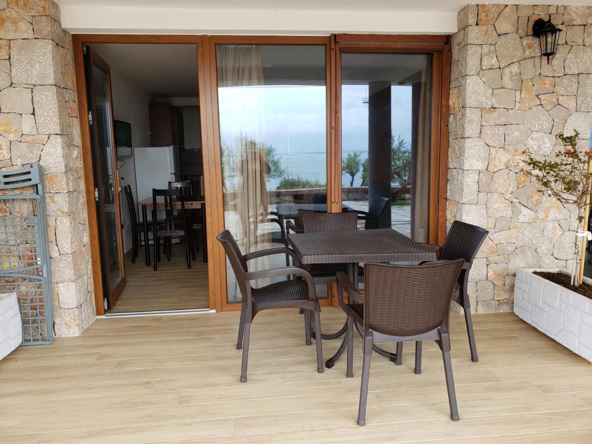 Hotel Brifs Shëngjin Екстериор снимка